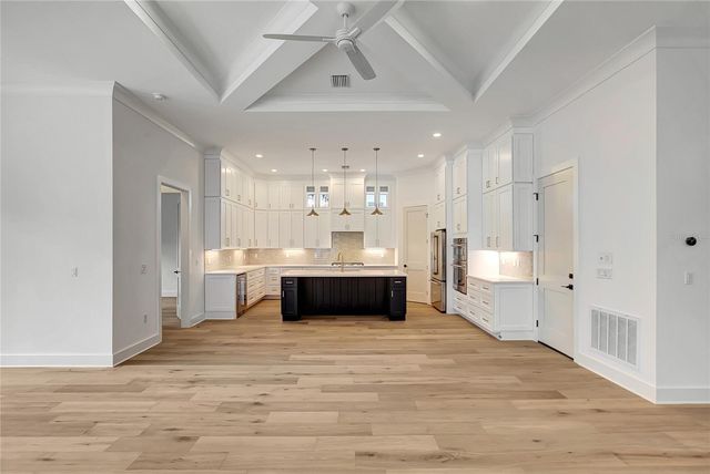 206 CHIPPEWA AVENUE, Tampa, FL 33606