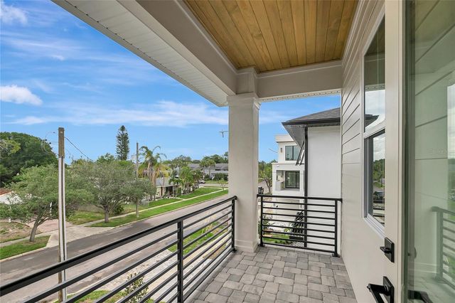 206 CHIPPEWA AVENUE, Tampa, FL 33606