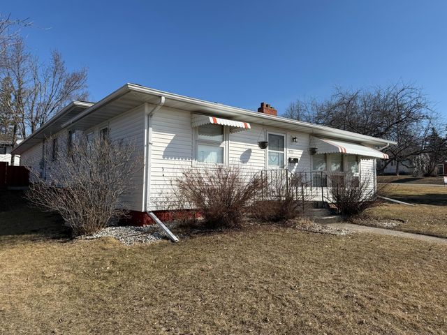 420 James Street, Detroit Lakes, MN 56501