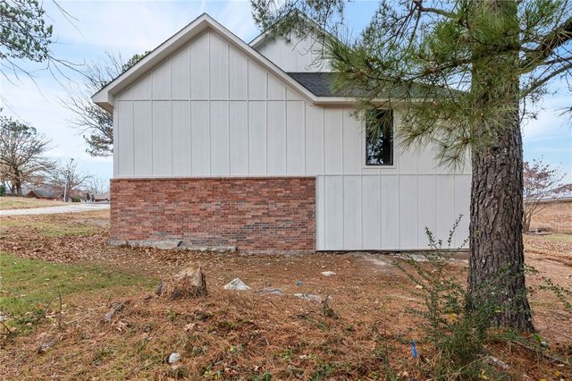 1500 Lovers Lane, Van Buren, AR 72956