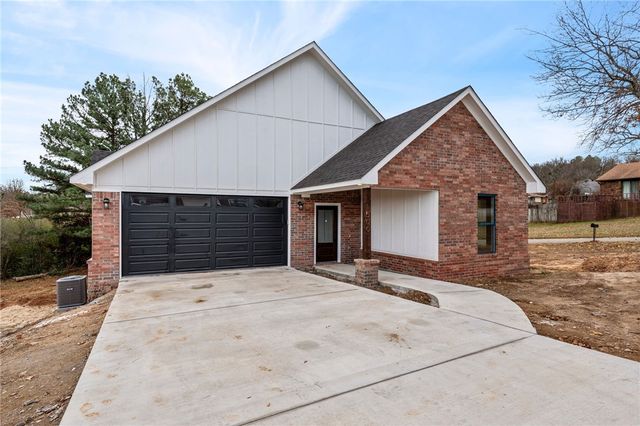 1500 Lovers Lane, Van Buren, AR 72956