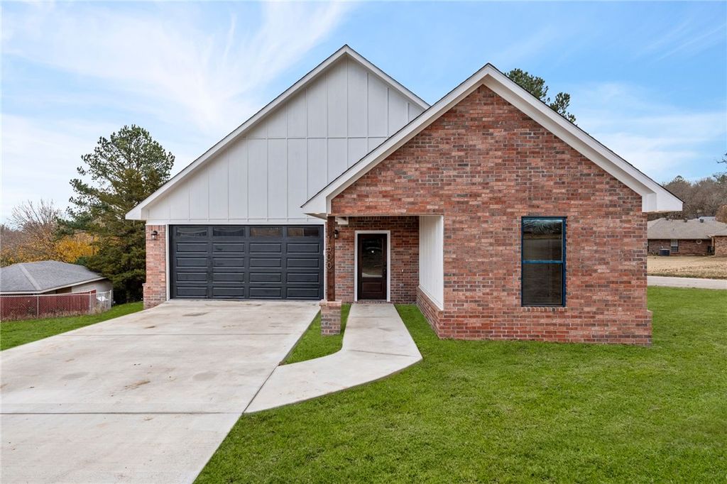 1500 Lovers Lane, Van Buren, AR 72956