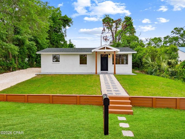 111 Bayou Avenue, Panama City, FL 32401