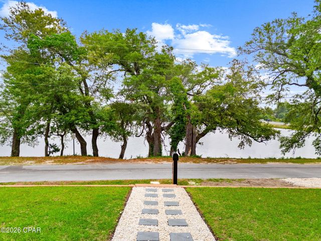 111 Bayou Avenue, Panama City, FL 32401