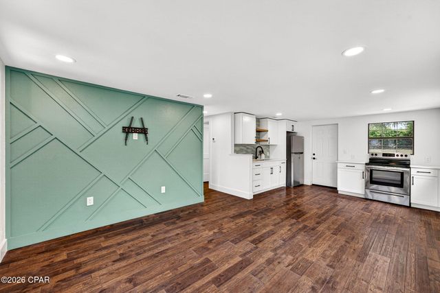111 Bayou Avenue, Panama City, FL 32401