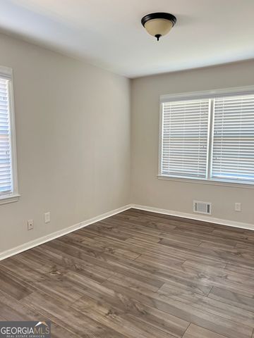 6 Colonial Drive, Newnan, GA 30263