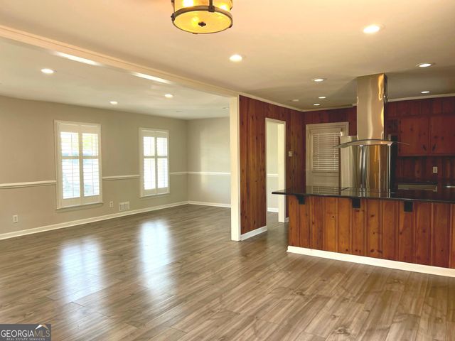 6 Colonial Drive, Newnan, GA 30263