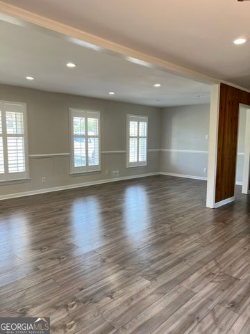 6 Colonial Drive, Newnan, GA 30263