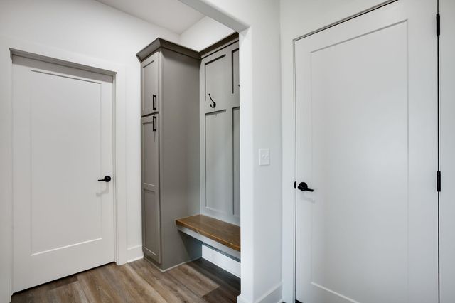 110 S Wellcrest Ct., Wichita, KS 67052