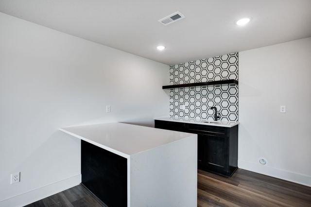 110 S Wellcrest Ct., Wichita, KS 67052