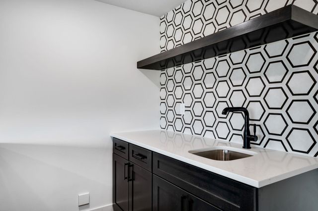 110 S Wellcrest Ct., Wichita, KS 67052