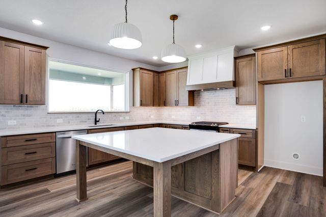 110 S Wellcrest Ct., Wichita, KS 67052