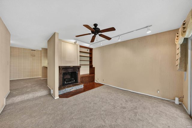 3586 E Forest Glen Ave Apt 5, Leesburg, IN 46538