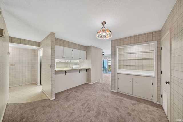 3586 E Forest Glen Ave Apt 5, Leesburg, IN 46538