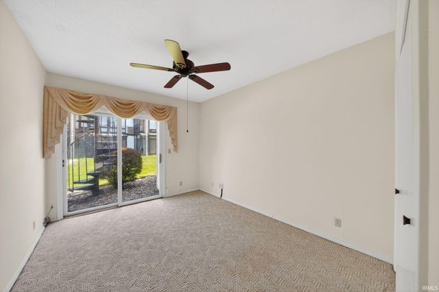 3586 E Forest Glen Ave Apt 5, Leesburg, IN 46538