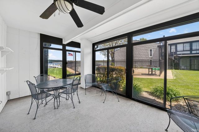 3586 E Forest Glen Ave Apt 5, Leesburg, IN 46538