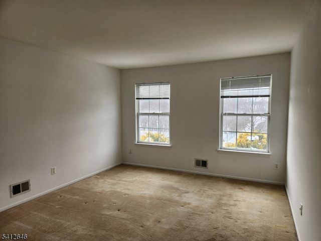 14 Autumn Dr, Mine Hill Twp., NJ 07803