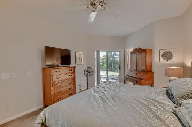 6563 Via Regina, Boca Raton, FL 33433