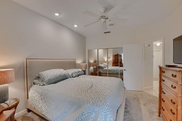 6563 Via Regina, Boca Raton, FL 33433
