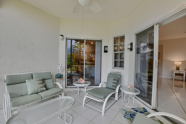 6563 Via Regina, Boca Raton, FL 33433