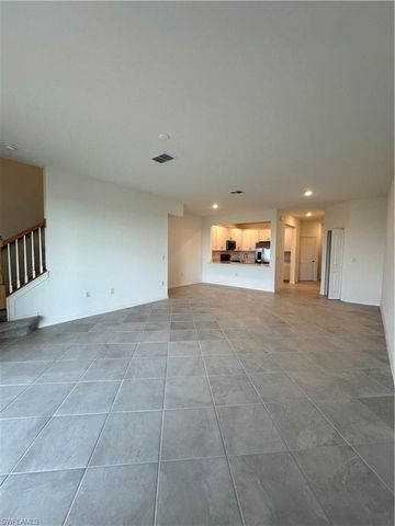 2813 Citrus ST, Naples, FL 34120