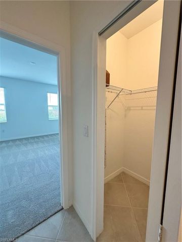 2813 Citrus ST, Naples, FL 34120