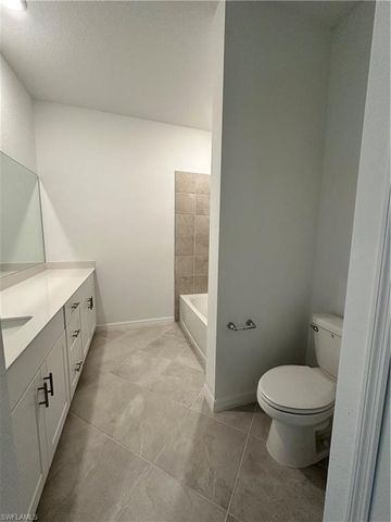 2813 Citrus ST, Naples, FL 34120