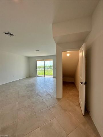 2813 Citrus ST, Naples, FL 34120