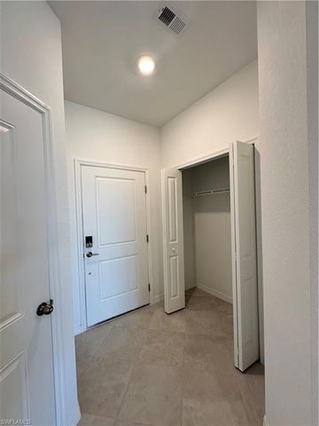 2813 Citrus ST, Naples, FL 34120