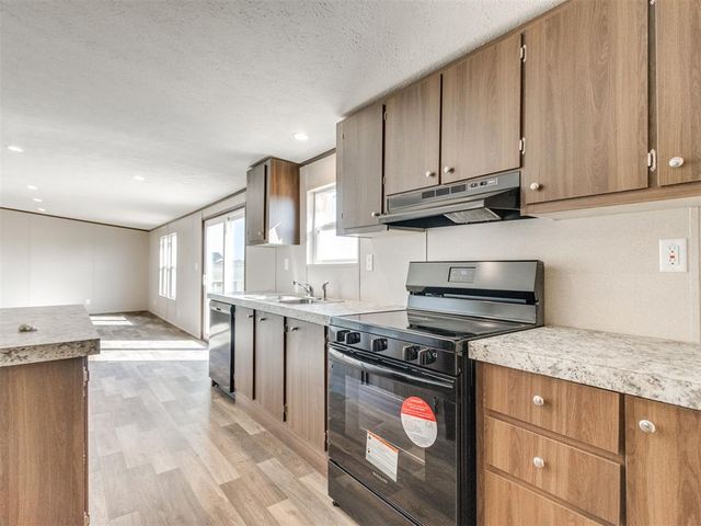 21222 Prairie View Road, Blanchard, OK 73080