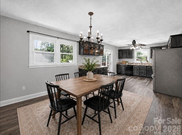 611 Pole Creasman Road, Asheville, NC 28806