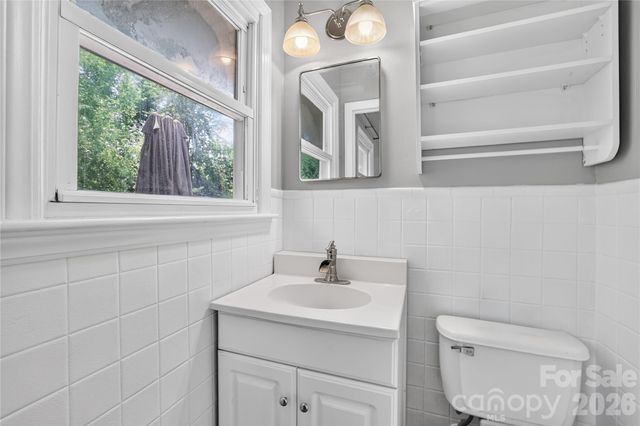 611 Pole Creasman Road, Asheville, NC 28806