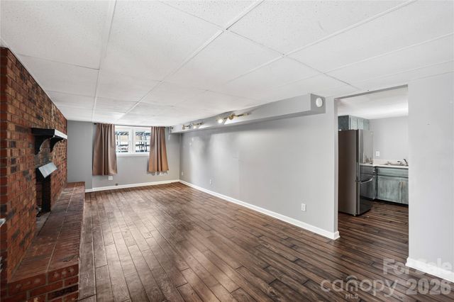 611 Pole Creasman Road, Asheville, NC 28806
