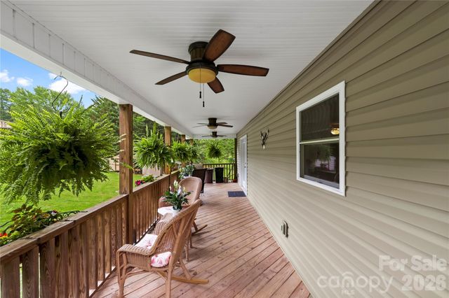 611 Pole Creasman Road, Asheville, NC 28806