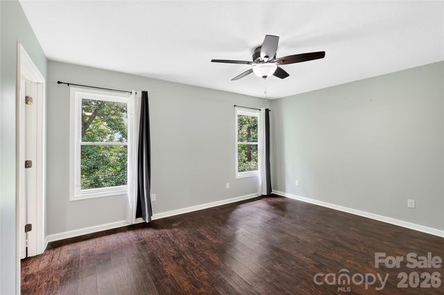 611 Pole Creasman Road, Asheville, NC 28806