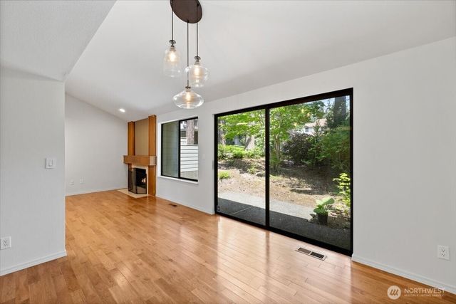 16132 SE 33rd Circle, Bellevue, WA 98008