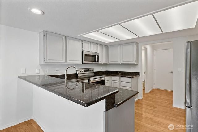 16132 SE 33rd Circle, Bellevue, WA 98008