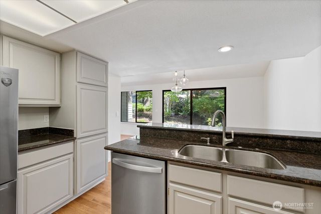 16132 SE 33rd Circle, Bellevue, WA 98008