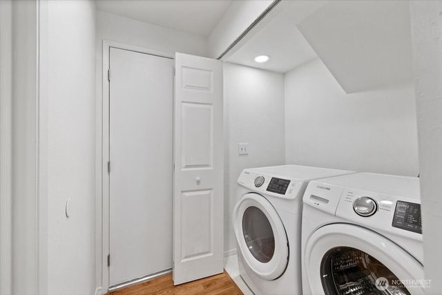 16132 SE 33rd Circle, Bellevue, WA 98008