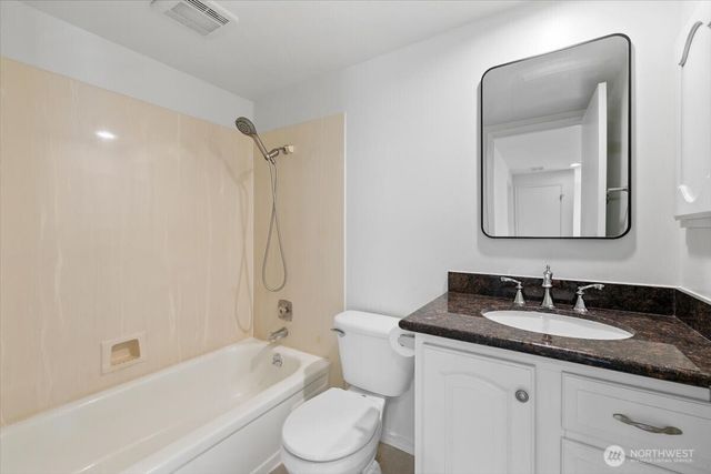 16132 SE 33rd Circle, Bellevue, WA 98008
