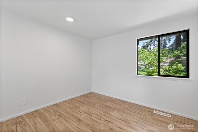 16132 SE 33rd Circle, Bellevue, WA 98008