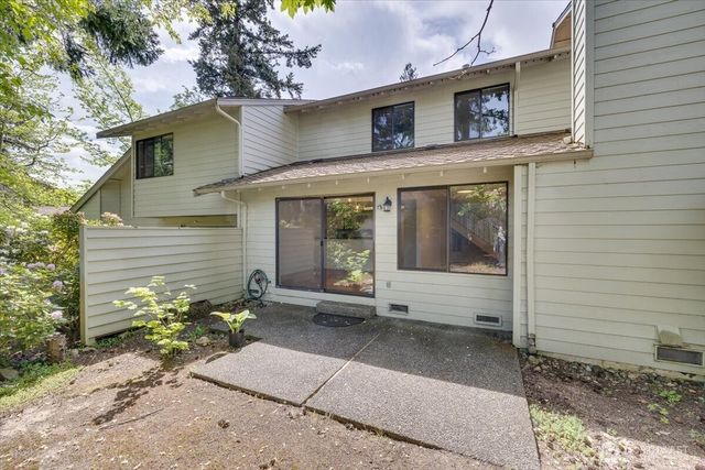 16132 SE 33rd Circle, Bellevue, WA 98008
