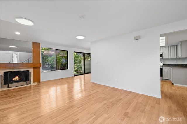 16132 SE 33rd Circle, Bellevue, WA 98008