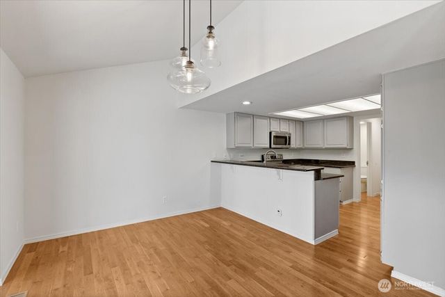 16132 SE 33rd Circle, Bellevue, WA 98008