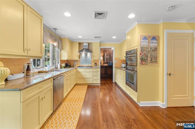 950 Belvidere, Plainfield, NJ 07060