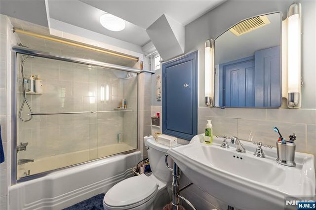 950 Belvidere, Plainfield, NJ 07060