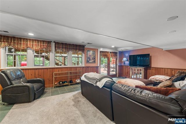950 Belvidere, Plainfield, NJ 07060