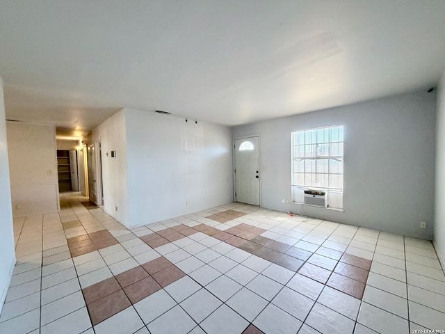 9131 Port Hudson, San Antonio, TX 78245