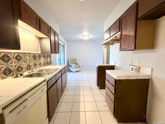 9131 Port Hudson, San Antonio, TX 78245