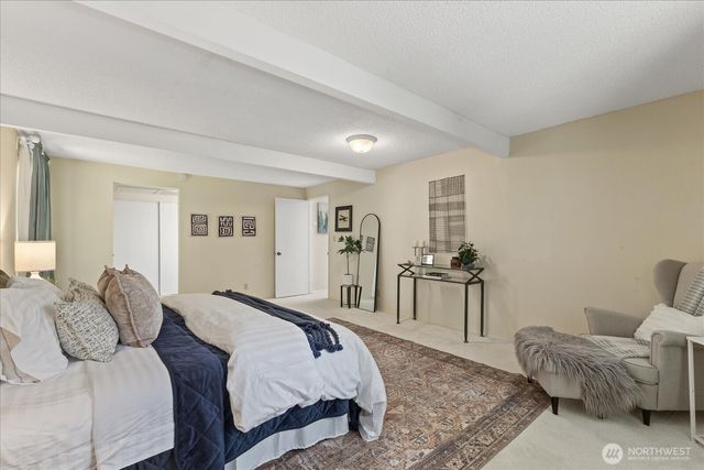 2006 245th Avenue SE, Sammamish, WA 98075